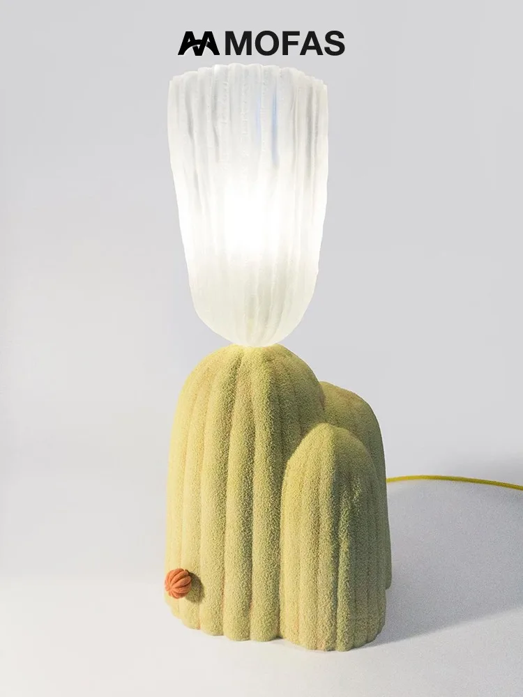 

YY Yi Artistic Living Room Bedroom Bedside Model Room B & B Cactus Flower Table Lamp