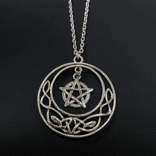 

New Personality Jewelry Carter Knot Pentagram Alloy Necklace Sweater Chain