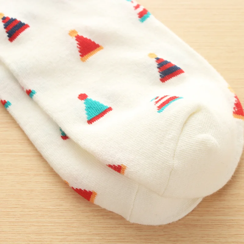 2022 Winter Women Christmas Socks Cotton Autumn New Year Gift Santa Claus Xmas Tree Snow Elk Happy Socks Calcetines Size 35-42