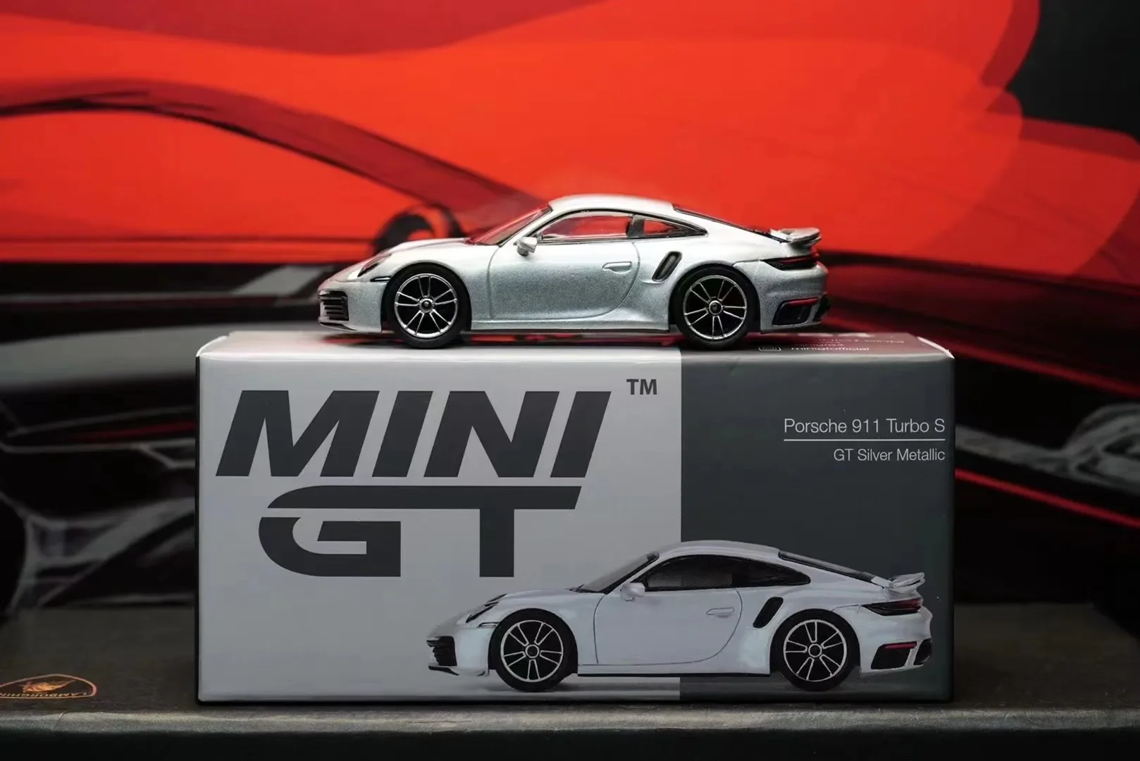 Модель автомобиля 1:64 Porsche 911 Silver Turbo S литой под давлением коллекционные детали для