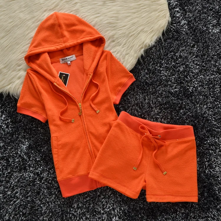 

M GIRLS 2022 Summer New Velvet Tracksuits Women Tracksuit 2PCS Shorts Suit Set Sportswear Coutoure Tracksuit Jogging Suits Women