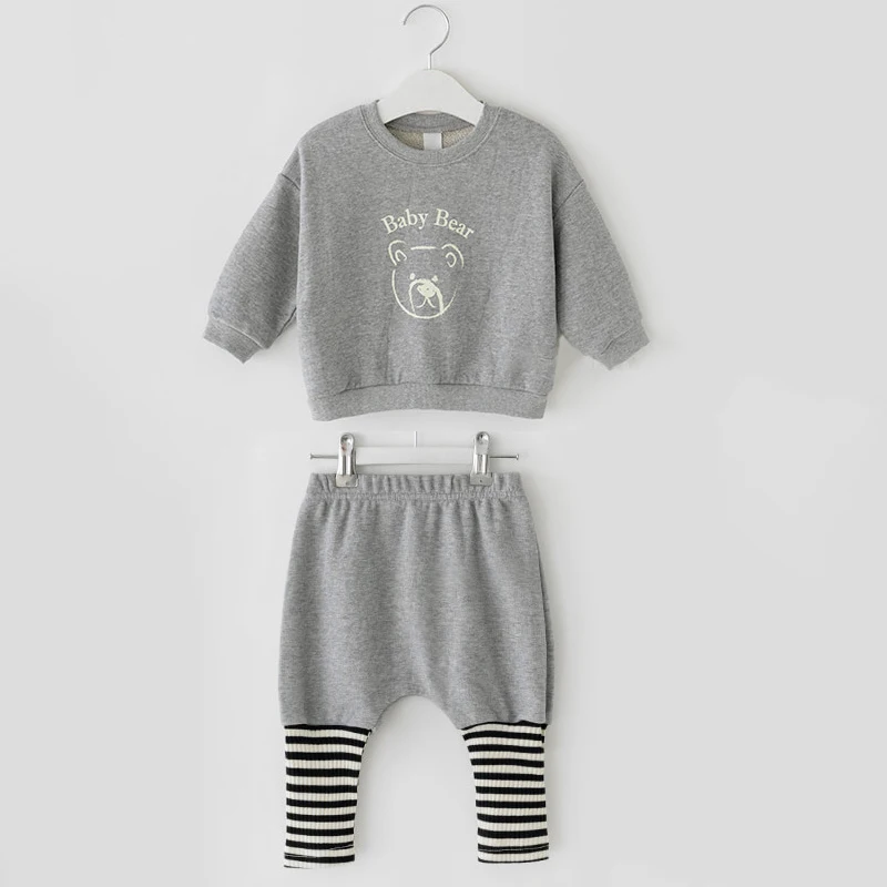 

Костюм для маленьких мальчиков и девочек, пуловер с круглым вырезом и принтом медведя, брюки с длинным рукавом для мальчиков и девочек, кост...