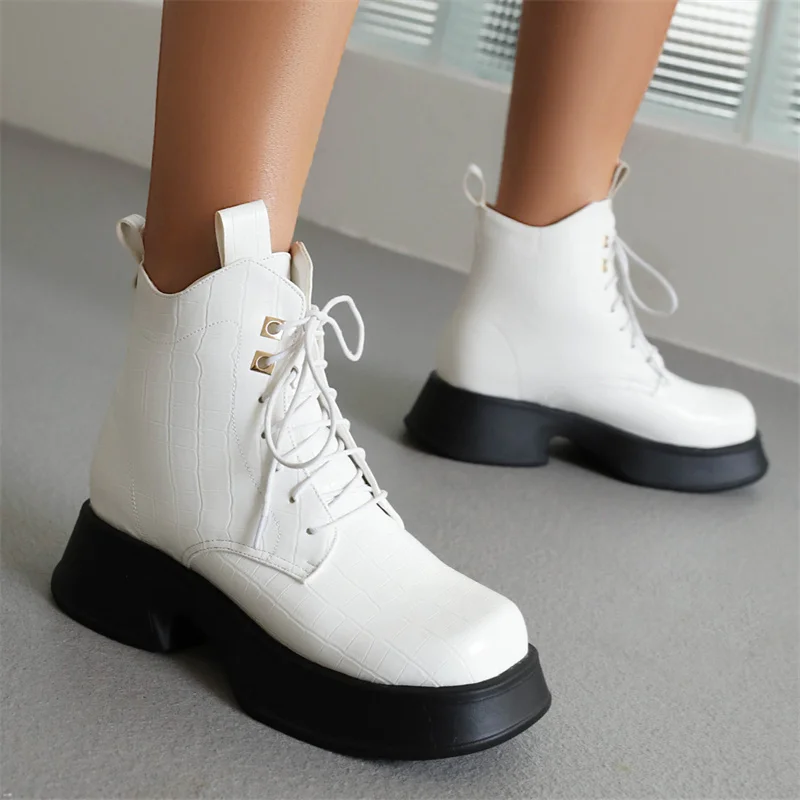 Уличные трендовые Резиновые Нескользящие сапоги на платформе с узором под