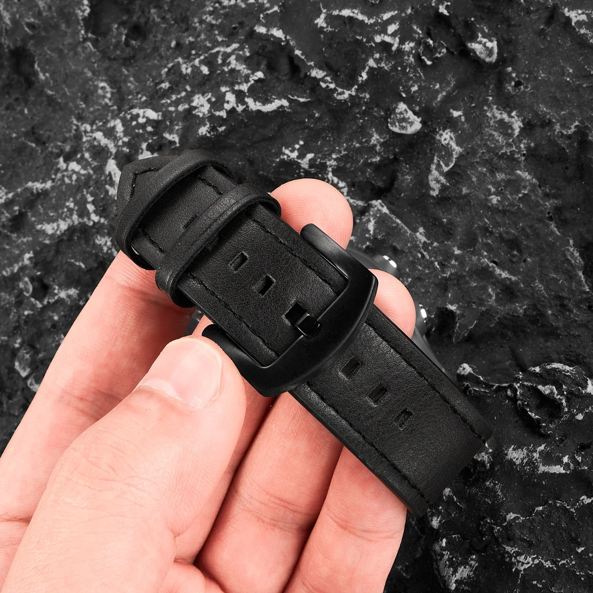 Фото Кожаный ремешок для fitbit versa 4, fitbit versa 3 2 Lite, мужские часы, браслет, ремешок для Fitbit Sense/Sense 2, сменная петля №5