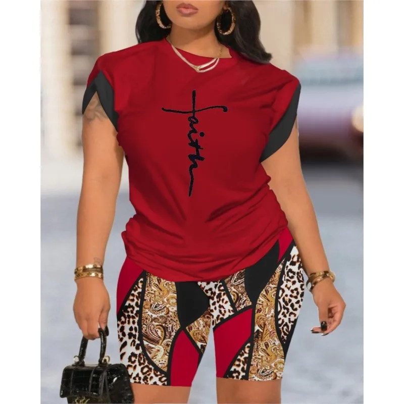 Лето 2024 женские комплекты из двух предметов с принтом модный топ круглым вырезом