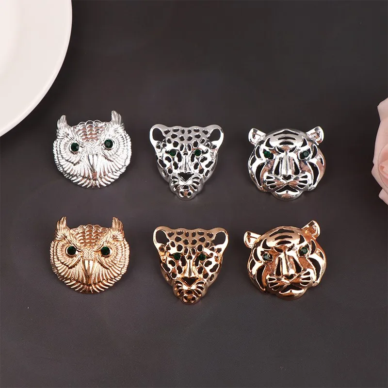 

Animal Series Tiger Owl Leopard Head Brooch Party Party Personality Corsage Clothing Accessories