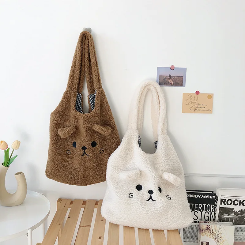 

New Winter Soft Plush Tote Bag Women Cartoon Embroidery Imitation Lamb Hair Shoulder Bag For Women 2021 Shopper Bag Bolsa