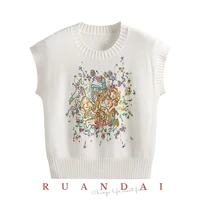 ruandai colourful embroidered deer sleeveless knitted shirt 2022 summer new womens retro round neck tops free shipping