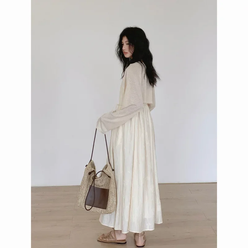 Нежное платье-майка цвета хаки во французском стиле с круглым вырезом женская