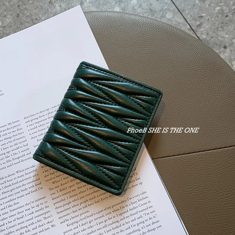 2023 New Genuine Leather Women Wallets Excellent Lambskin Short Wallet Brand Design Quilted Billfold Fashion Pleated Card Holder