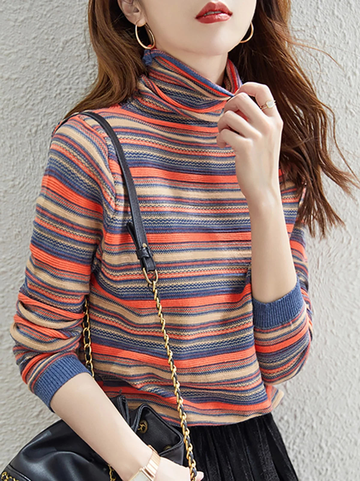 Fashion High Sense 2024 New Women's winter clothing French sle Design Half-high Collar Striped Knitted Bottoming Shirt Sweater