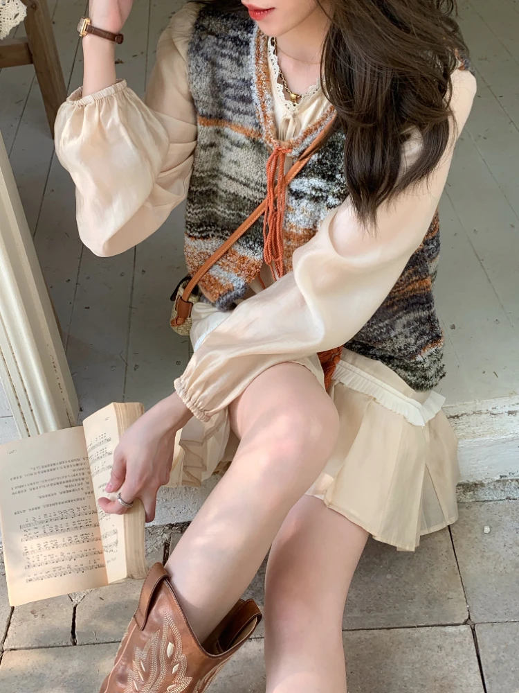 

Korean Style Vintage Y2k Vest Women Spring V-neck Fit Chic Sleeveless Tops Street Fashion Kawaii Loose Striped Waistcoat 2023