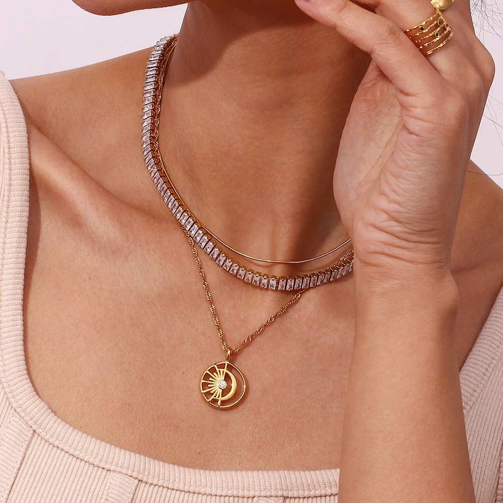 

MamacitaSlay Women's Jewelry Water Wave Chain Hollowed Out Round Glasses Pendant Necklace High-end Glamour Women's Pendant