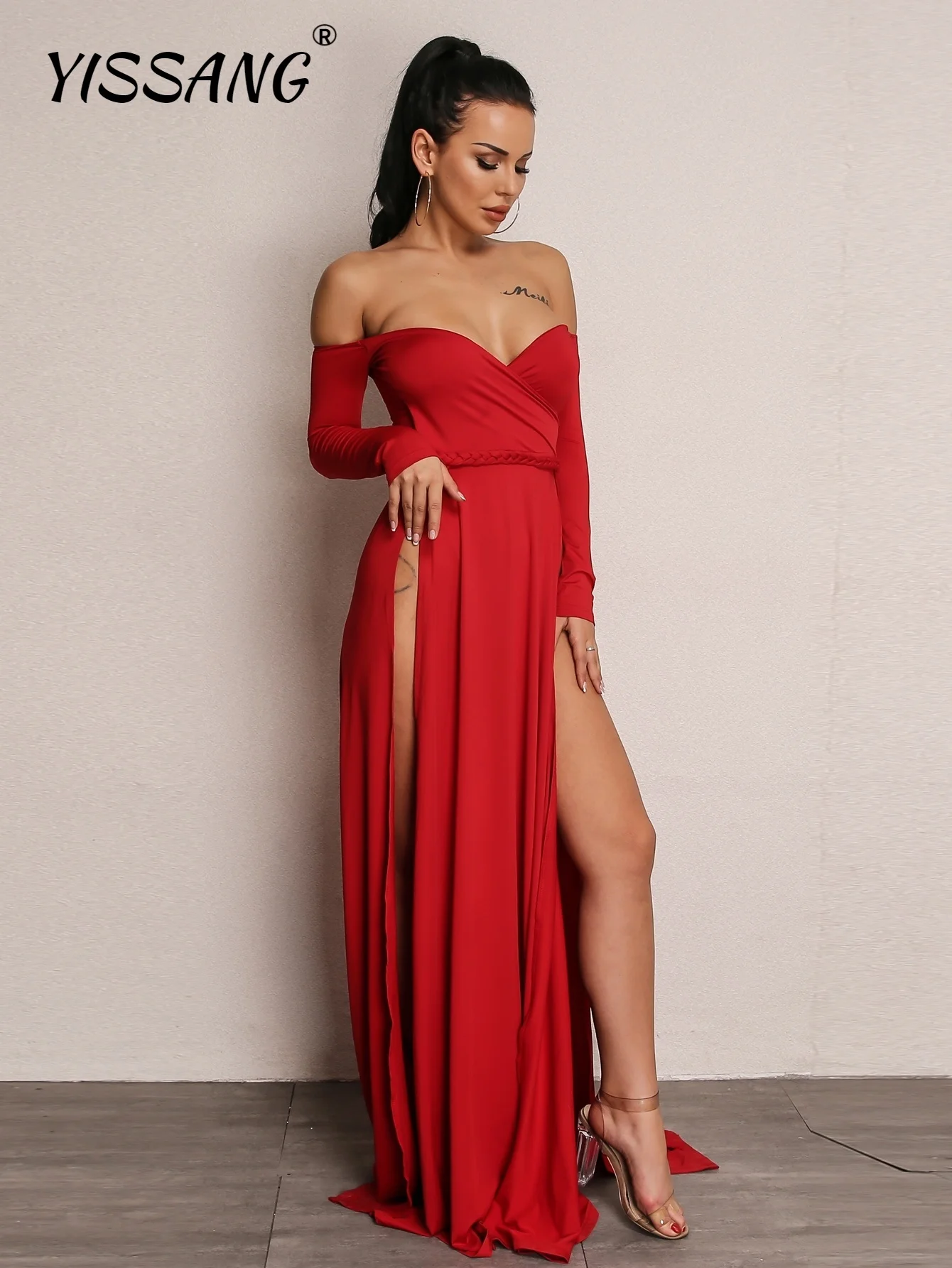 

Платье с высоким разрезом Yissang