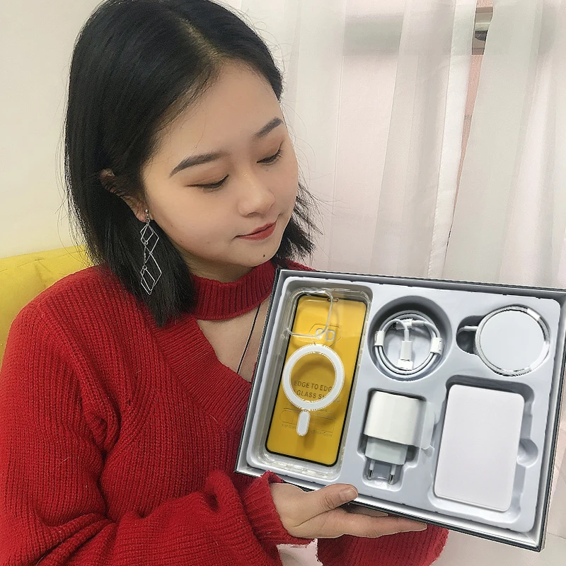 

Charger set 20W PD Fast USB-C Charger Quick Charge Magsafe Magnetic Suction Case pd Head compatible for iphone phone