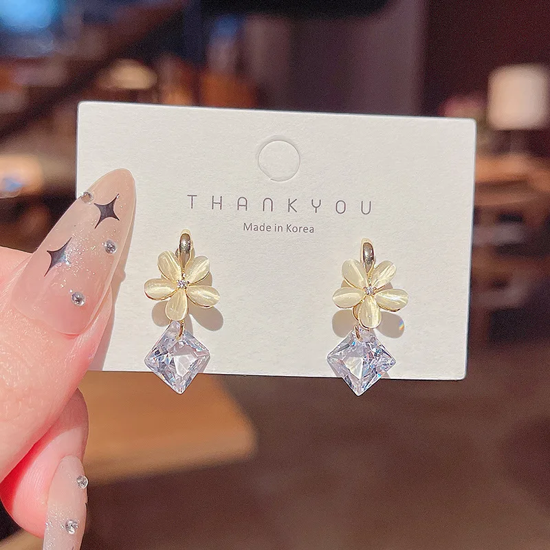 

Drop Shipping Trendy Zircon Flower Earrings Female Women Girl Lady S925 Silvers Ear Studs Gift Jewelry