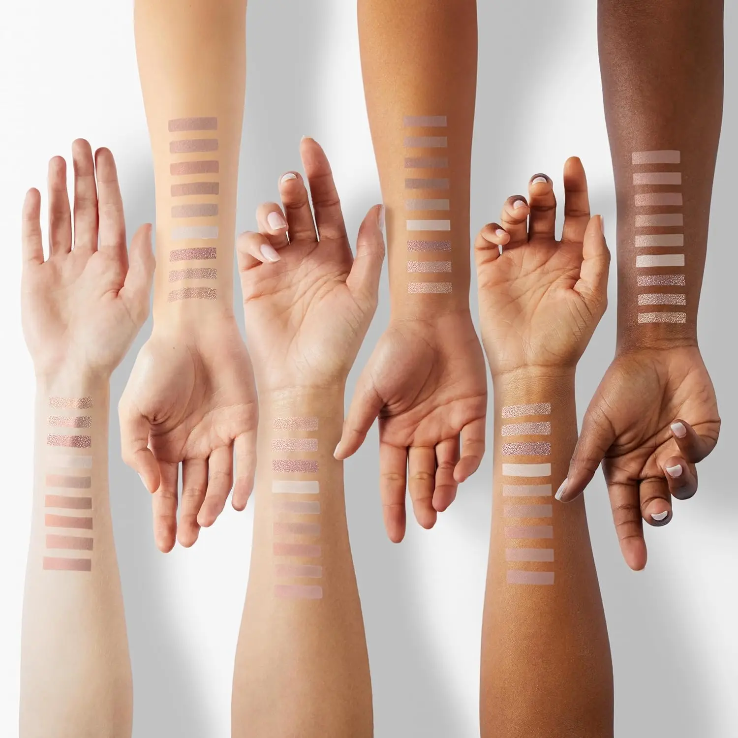 9-цветная палитра теней телесного цвета коричневого блестящая