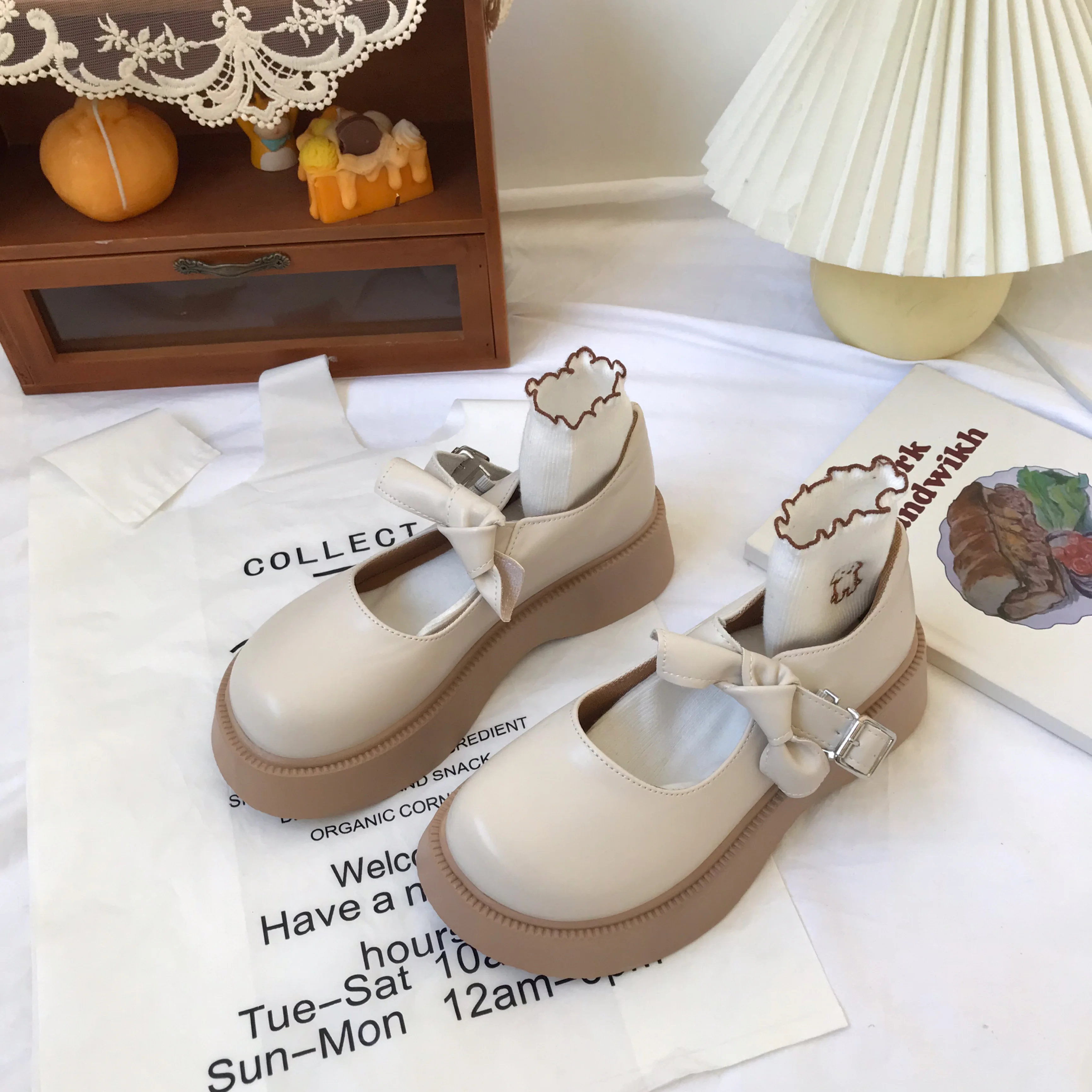 

Женская обувь, осенние туфли-оксфорды на платформе, модная женская обувь в британском стиле, Новинка осени, ретро, криперы, кожаное платье, л...