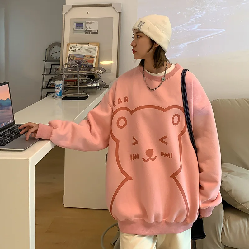 Рисунок 5 - Модная одежда для пар с мультипликационным медведем