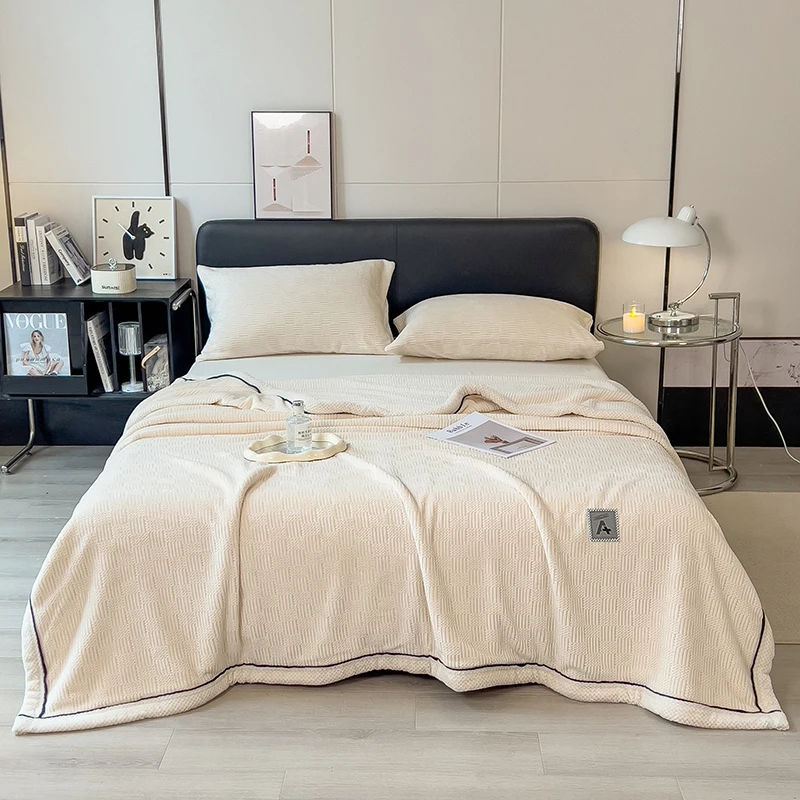 Теплое двустороннее одеяло из полиэстера/акрила 2024