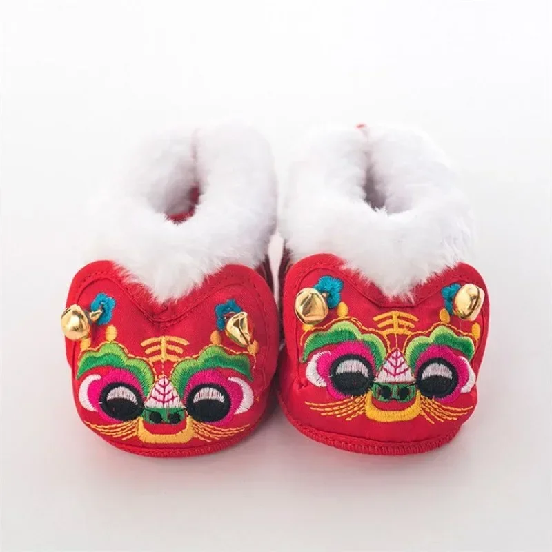 Китайская народная хлопковая красная ручная работа с вышивкой тигра