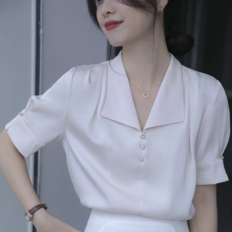 

Make the niche summer new v-neck shirt female design feeling chiffon small loose short-sleeved blouse profession