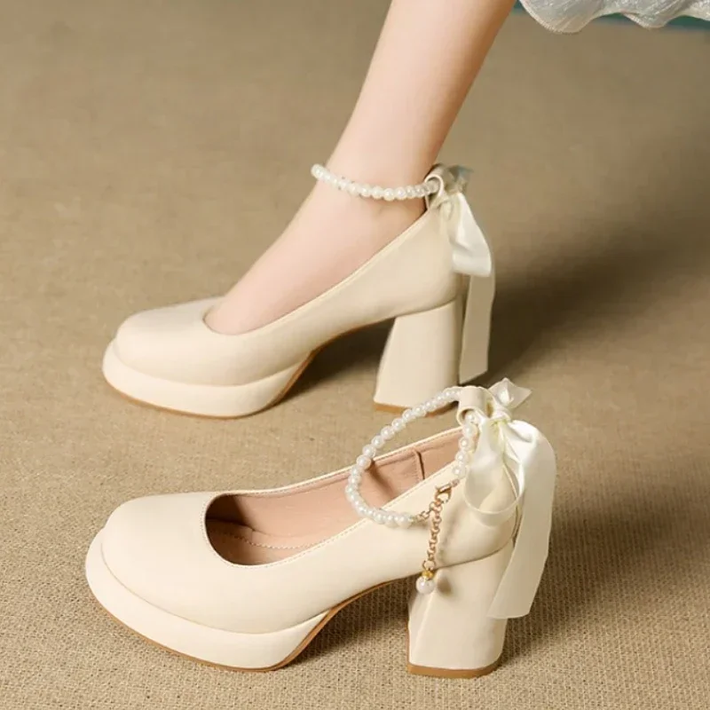 Женские туфли на высоком каблуке с круглым носком весну/осень