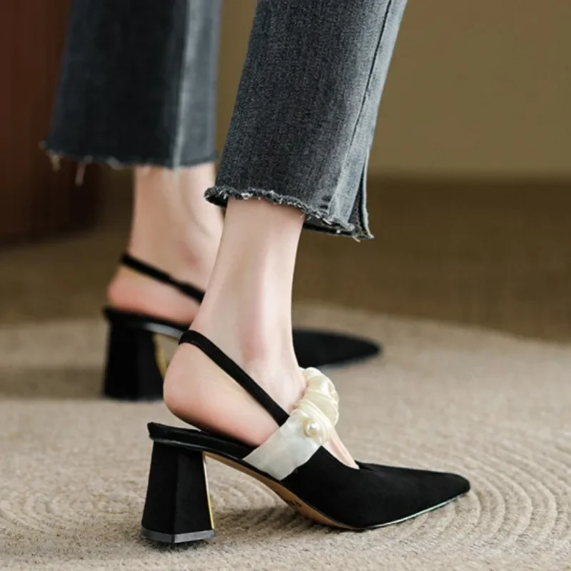 Сандалии Baotou новые весенние сандалии с острым носком расшитые бисером