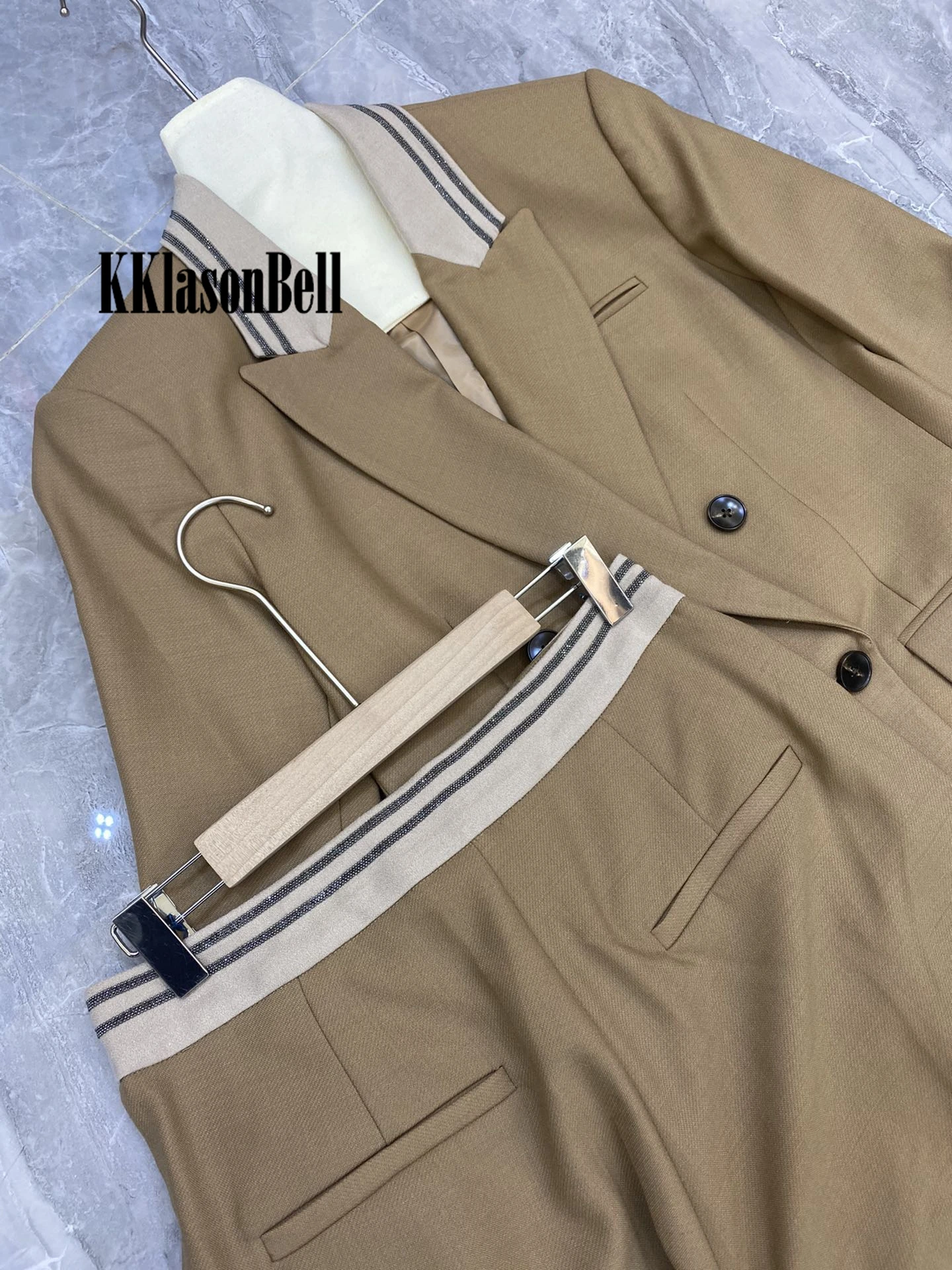 Рисунок 3 - 11,16 KKlasonBell модный блейзер