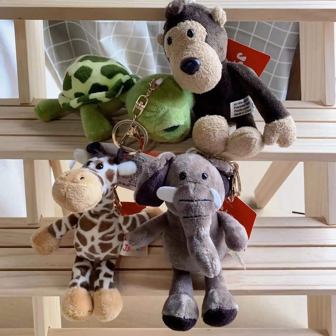 

Милые и кавайные брелки для ключей с животными из джунглей и подвеской на тыльную сумку черепаха обезьяна слон жираф плюшевые брелки и укра...