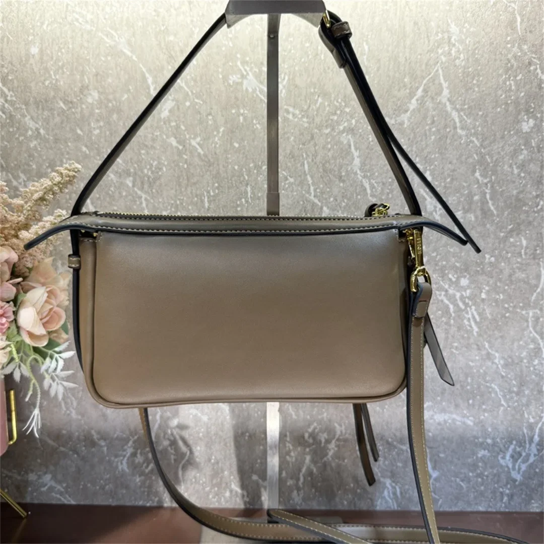 Голубая 2024 новая женская французская сумка подмышки высококачественная для