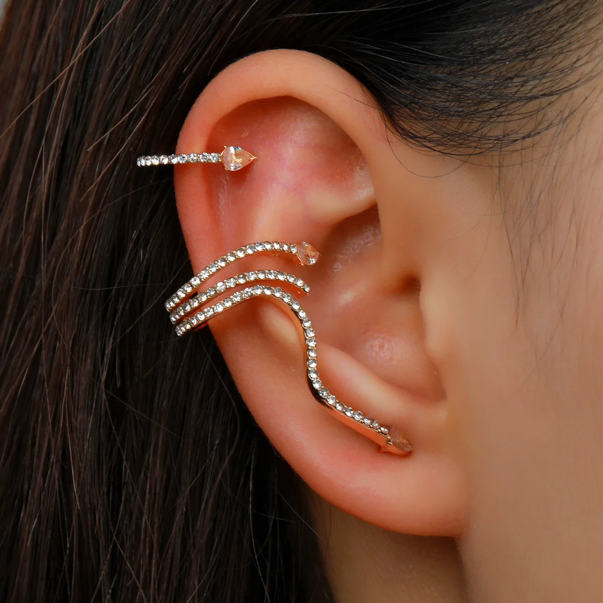 

Aporola Retro metal snake shaped ear clip ear studs set with diamonds irregular snake ear studs for women punk jewelry