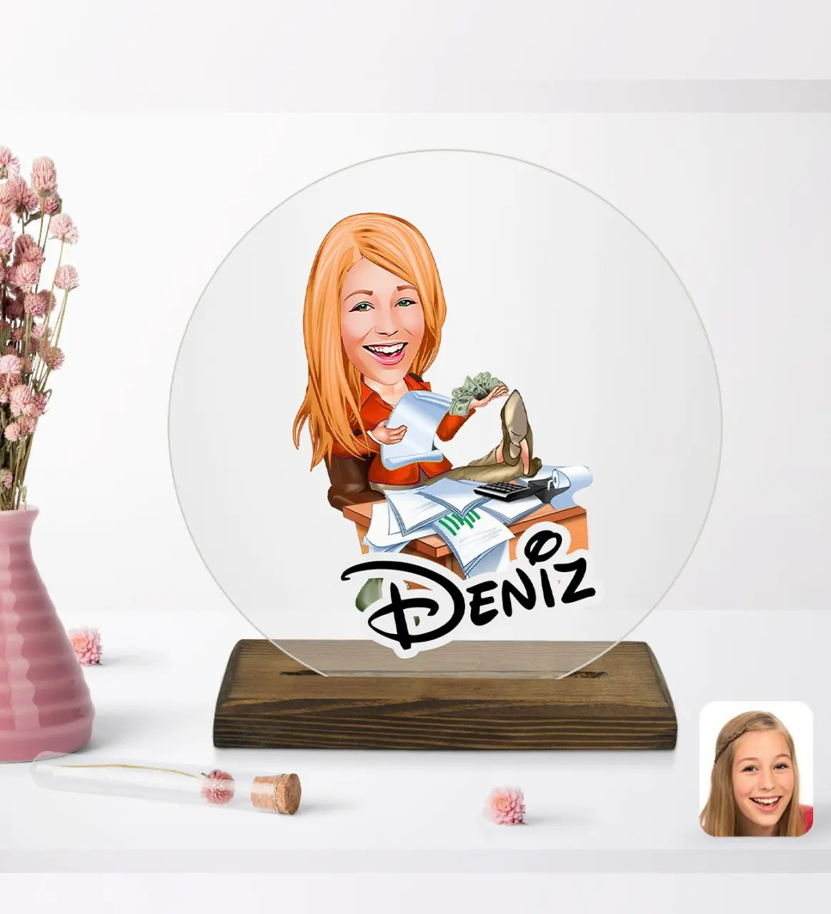

Personalized women's boss cartoon round wooden stand Biblo-6
