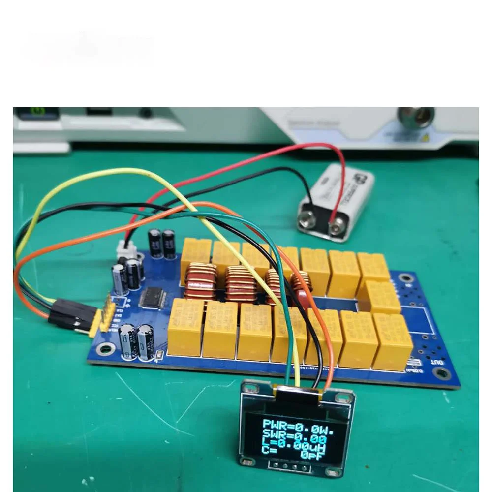 Мини-тюнер с автоматической антенной OLED 0 96-50 МГц 7x7 |