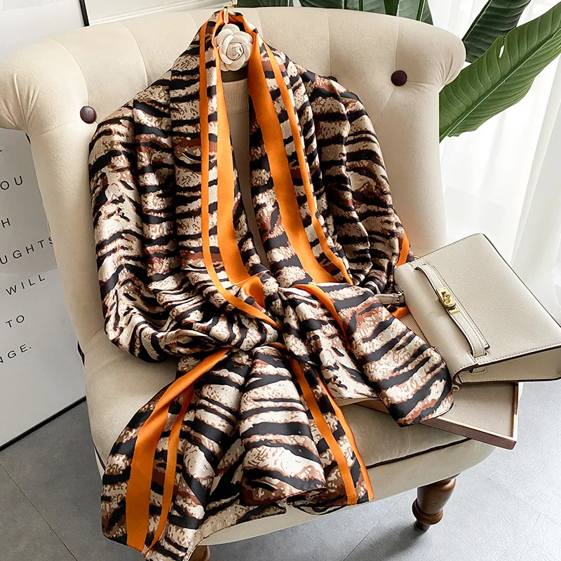 

Hot Sale New Designer Luxury Brand Spring And Autumn Women Scarf Fashion Leopard Print Silk Scarves 90*180 cm Madam Beach Shawls