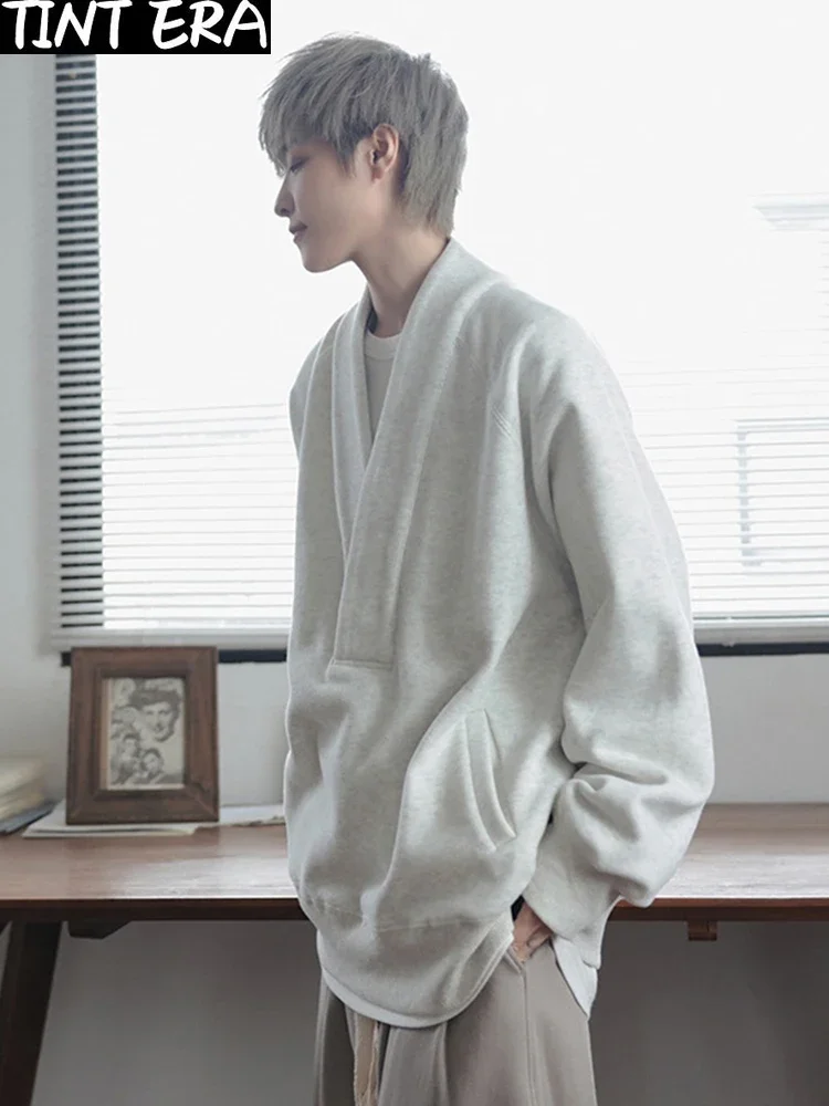 Мужской свитшот в стиле ретро с V-образным вырезом