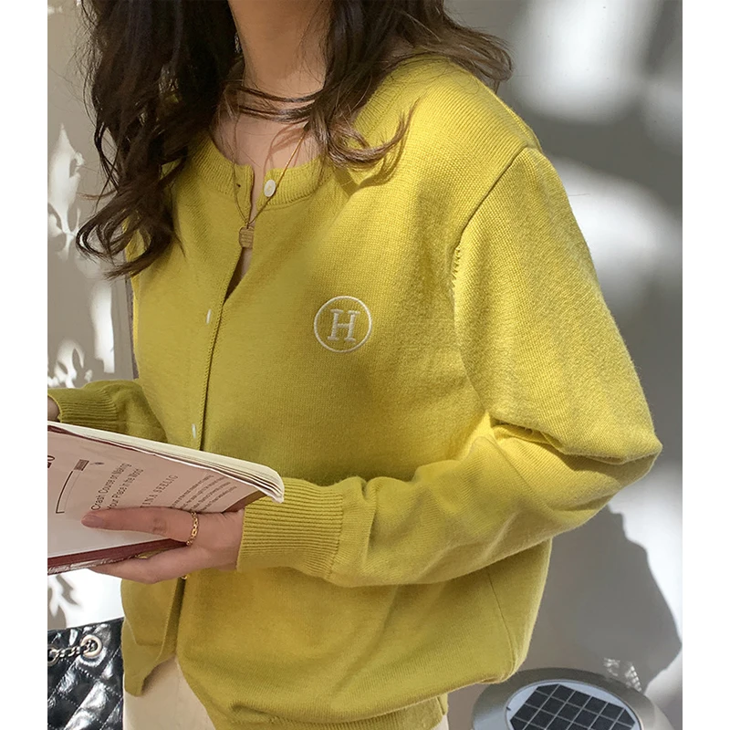 

Printed Solid Color Round Neck Knit Women's 2022 Spring Korean Style Loose Casual Letter Embroidered Cardigan One Size