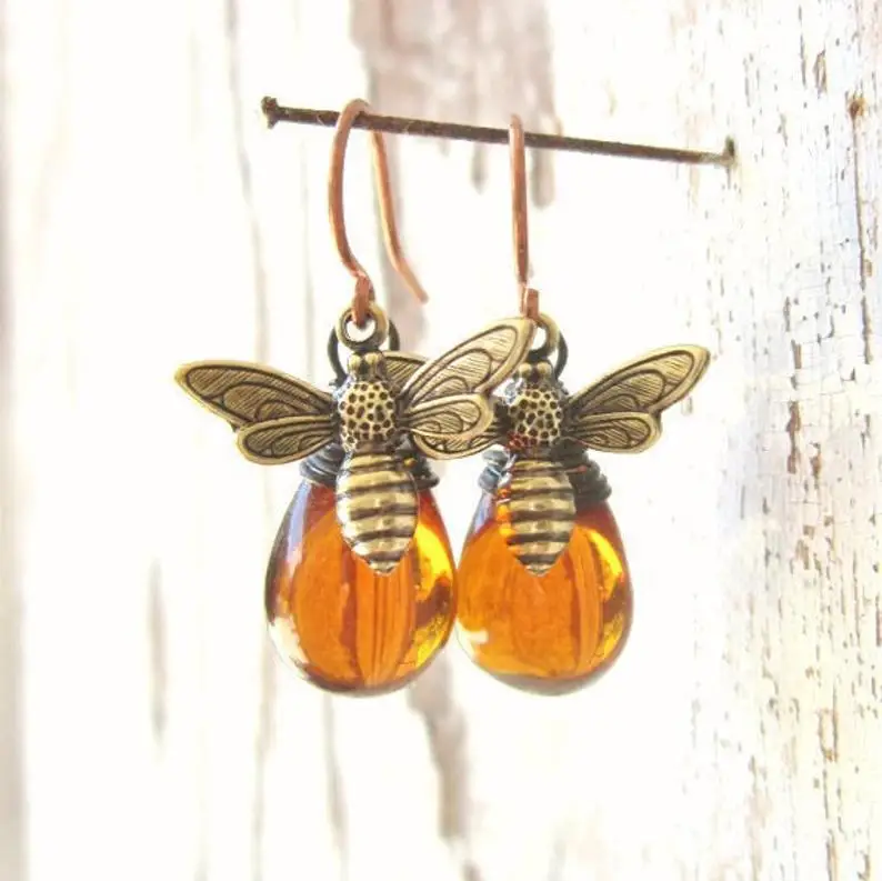 

Retro Little Bee Drop Earrings European and American Popular Water Drop Amber Exaggerated Earrings Jewelry Women Wholesale