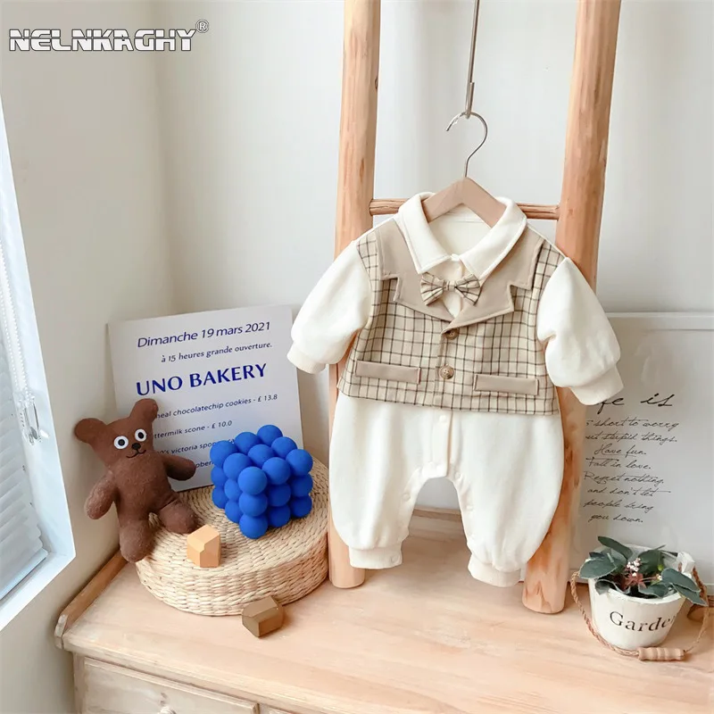 

2023 Autumn New in: A-Class Gentleman Infant Romper, Long Sleeve, Faux Two-Piece, Perfect for Baby's First Birthday Celebration