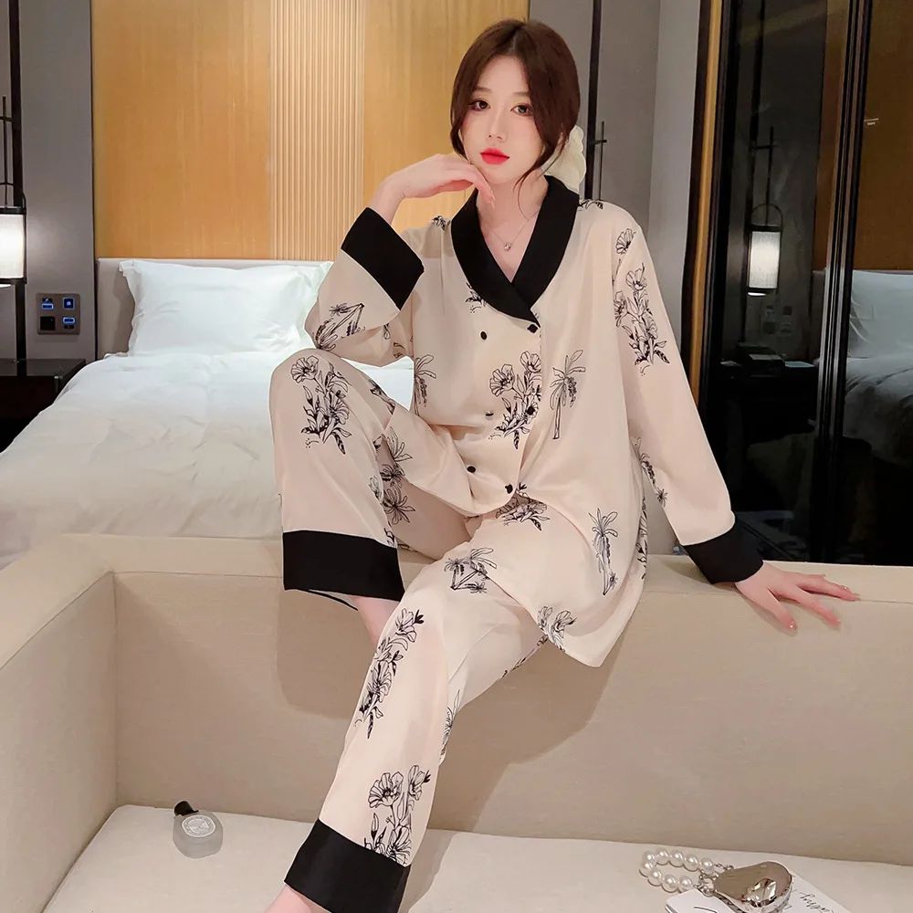 New style pajamas women's ice silk double breasted floral silk pajamas for women  loungewear women