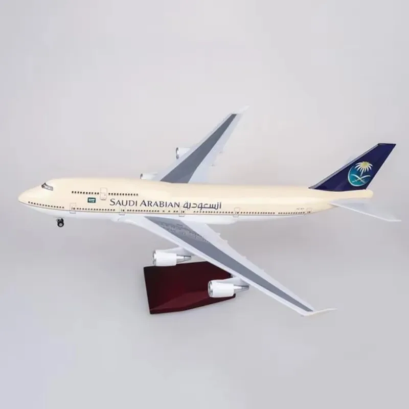 Масштаб 1/150 47 см самолет 747 B747-400 модель авиакомпании Саудовской Аравии SAUDIA W