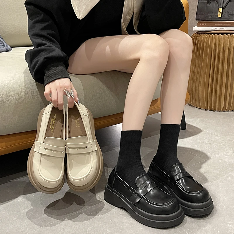 

Shallow Mouth Women Shoes Autumn Oxfords Round Toe British Style Loafers With Fur Casual Female Sneakers Flats Clogs Platform Sl