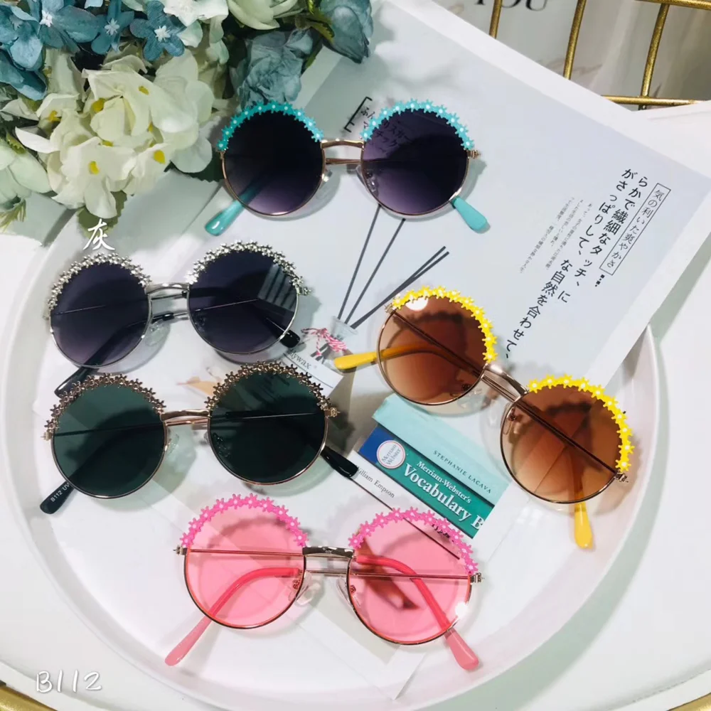 

Round Kids Sunglasses Flower Baby Children Shades Sun Glasses Girls Cute Half Frame Metal Eywear UV400