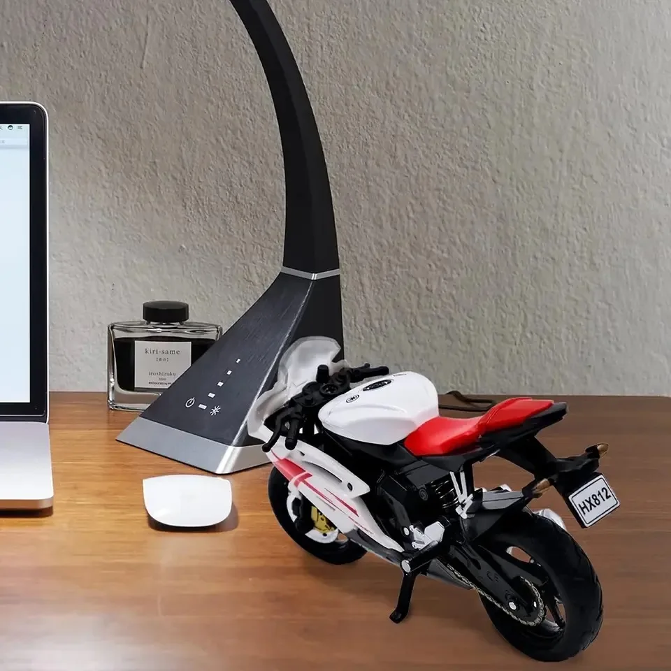 Новинка популярная новинка модель для украшения стола в спальне 1:18 Игрушечная