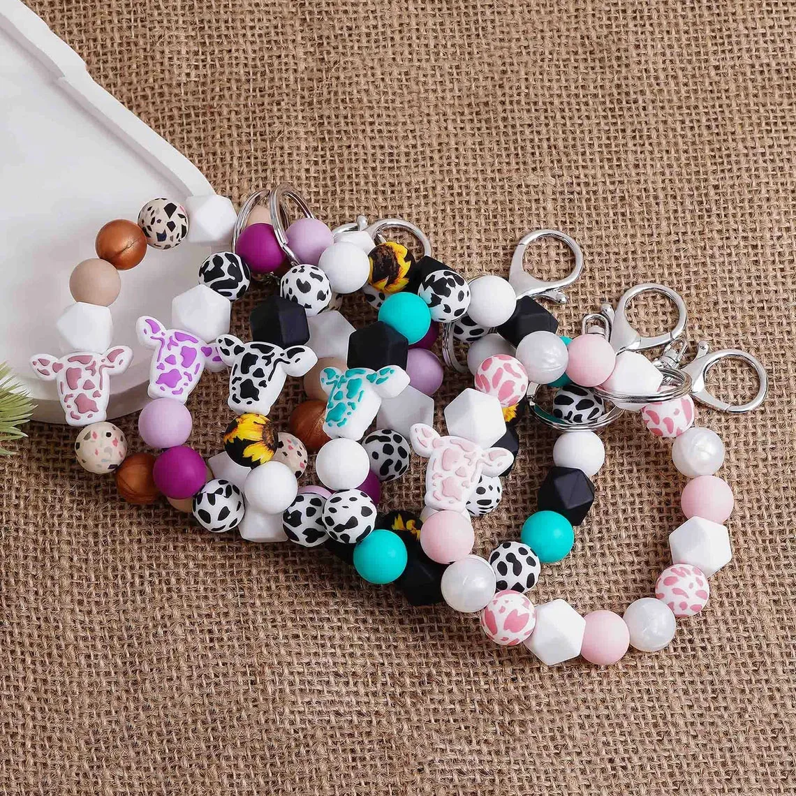 

Boho Custom Cute Cow Head Silicone Print Bead Wristlet Keychain Keyring Western Denim Bracelet Pendant Charm MAMA Gift Accessory