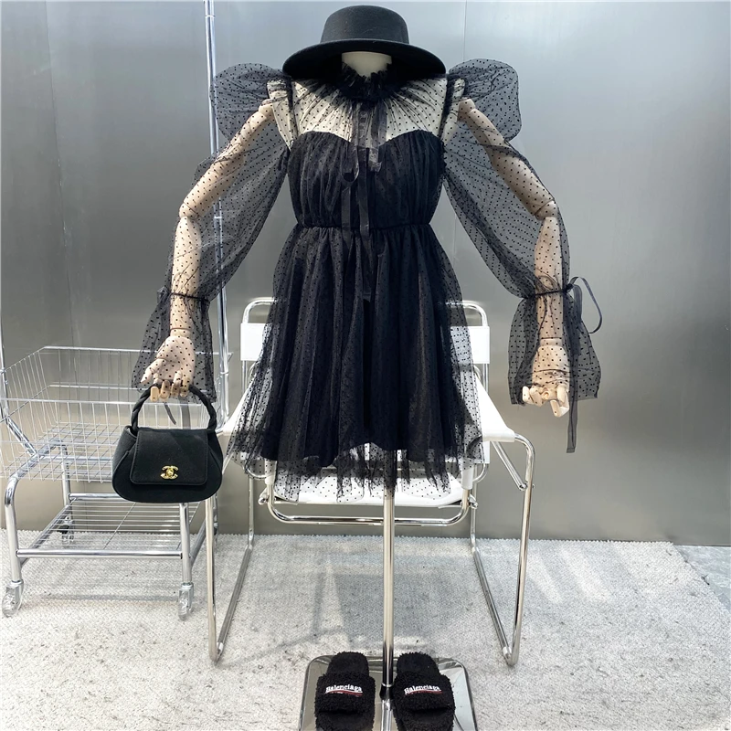 

New 2021 Fairy Puffy Short Skirt French Retro Wave Dot Mesh Splicing Fake Two-piece Waist Closing A-shaped Dress