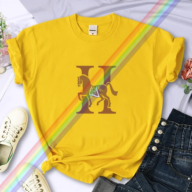 Женская футболка с принтом