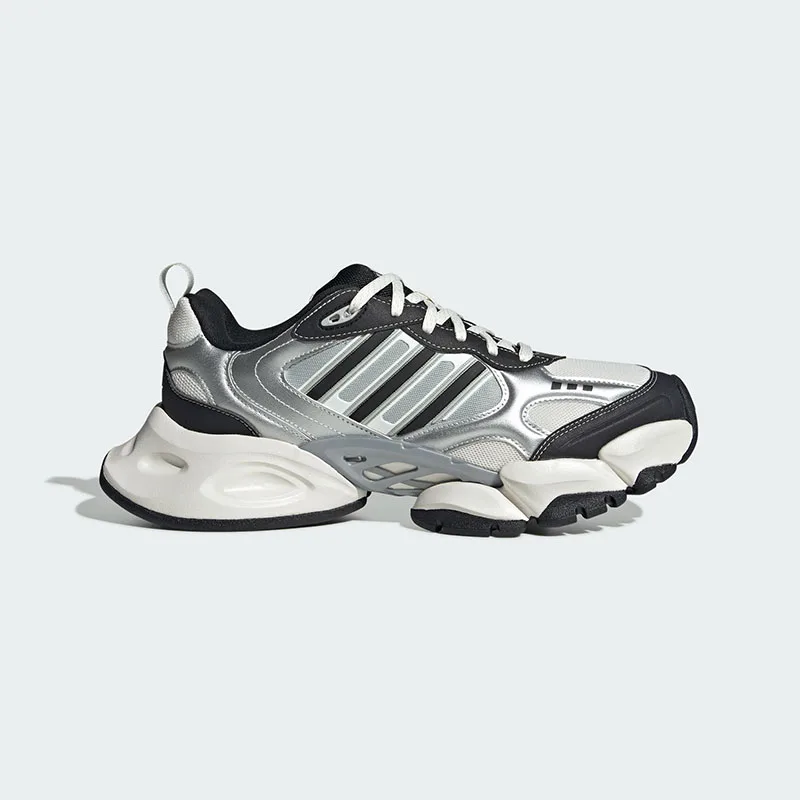 Фото Мужские массивные кроссовки Adidas IH0429, бело-черные с металлическим серебристым отливом, с подошвой Lightstrike Dreamstrike+, на шнуровке, повседневная спортивная обувь. №2
