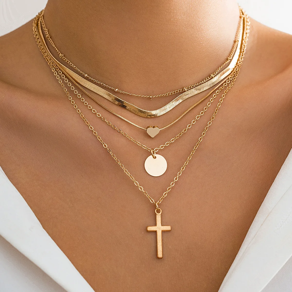 

Ourfuno 4 Pcs/Set Heart Cross Sequin Pendant Necklace For Women Minimalist Snake Chain Party Wedding Necklace Fashion Jewelry
