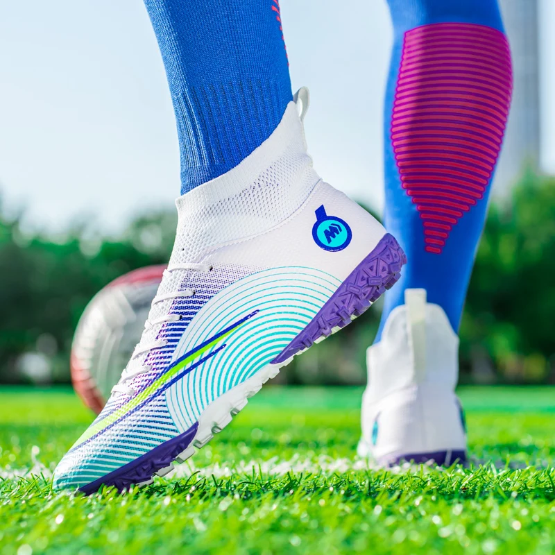 New Design Fashion White Men's Sneakers Futsal Porfessional Sports Boots Football Women Turf Soccer Shoes Society botas futbol